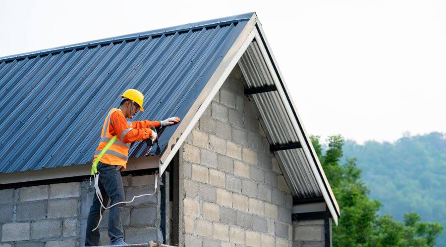 Expert flood damage restoration services in Melstone, MT